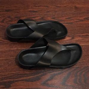 Vince Leather Sandal